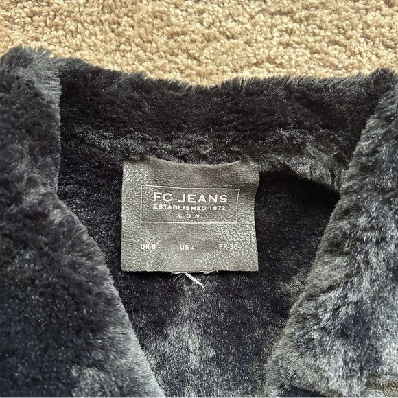 FC Jeans Black Faux Leather Faux Fur Vest Size 4 - Picture 4 of 8